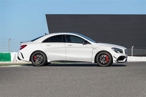2017 Mercedes-Benz AMG CLA 45 Owners Manual